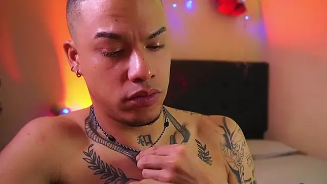 AlphaMasterXxx webcam