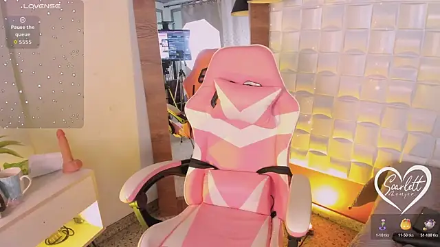 Scarlett_Kiiss webcam