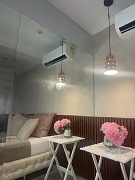 Webcam Model (alisonnwalker2025)  is live.Free join now!