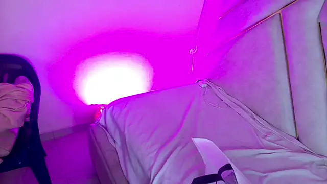 Dahiana_Dmour_ webcam