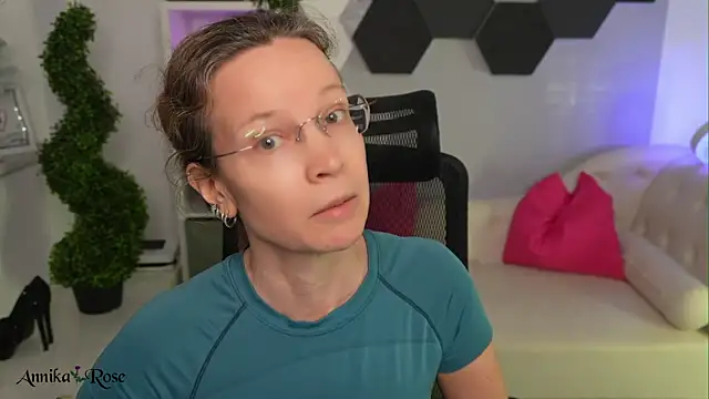 AnnikaRose webcam