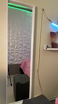 ari-smith - Ari-Smith's free webcam - UK Sex Cams