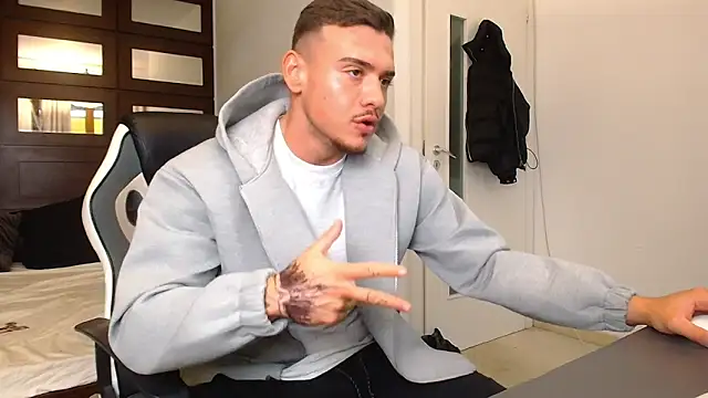 elijahthorne (M young) - SEXY JERKING HARD