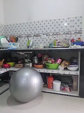 nina_vallon (F milf) - ❤️Suck nipples greedily. Produce milk.❤️