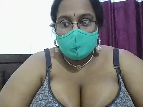 hootypriya webcam