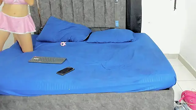 bella_blanca - Bella_Blanca's free webcam