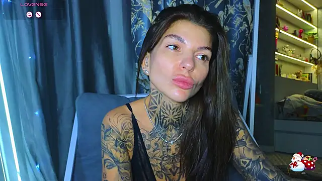 tattooedBabyy webcam