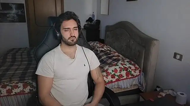 al3xox02 - Al3xox02's free webcam