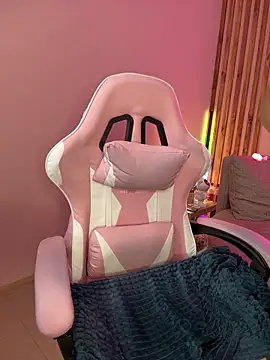 MadeleineSanez webcam