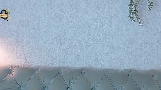 Cloee_Rainbow1 webcam