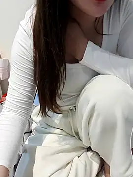 susu_baby - Susu_baby's free webcam