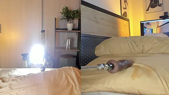 cinnamon_afrodit webcam