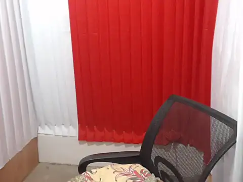 Slutty_baby19 webcam