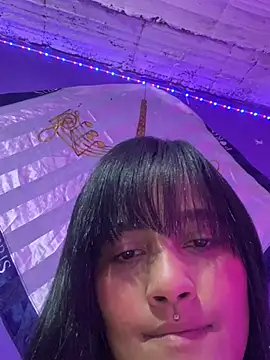 Preview of twohotgirlslive