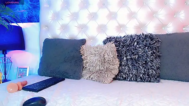 babyAnthonella webcam