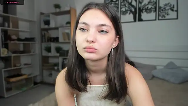 FunnyyMonkeyy webcam