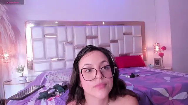 katemoorex - KateMoorex's free webcam - UK Sex Cams