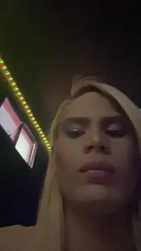 naho_love Live Webcam on Stripchat