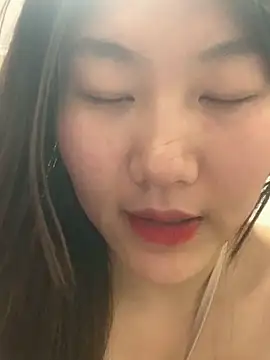 美女mmmooo808在线直播
