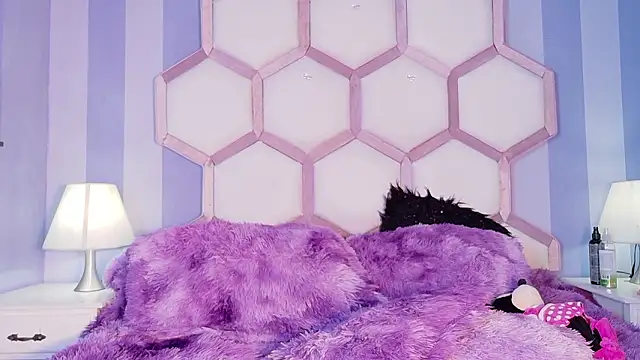 yvi_taylor - Yvi_taylor's free webcam