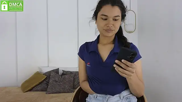 sexychanell_18 webcam