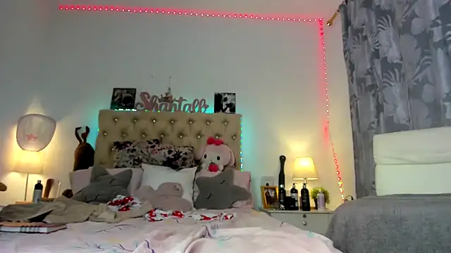 shantallhotxx webcam