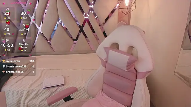 Lovely-martina webcam