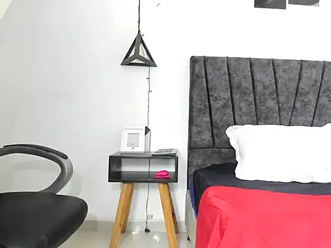 Little_pamela_skinny webcam