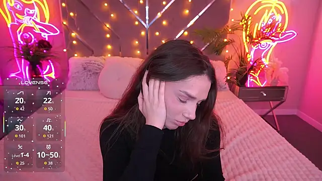 MirielleNymph webcam