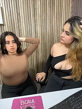 Antonella_Julieta webcam