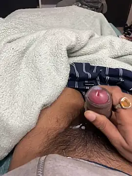 Arushridelong webcam