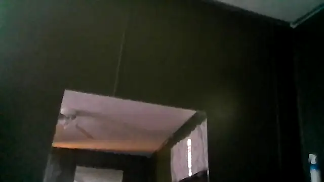 bravenchains - BravenChains's free webcam