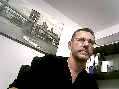 mastercharisma35 webcam