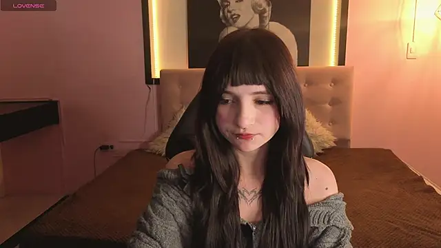 _Charlotte_Collins_ webcam