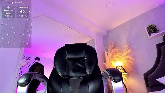 KarelyMitchel webcam