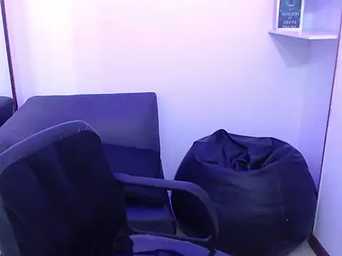 Normani_Bates webcam