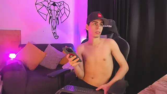 juan_posada - Juan_posada's free webcam - UK Sex Cams