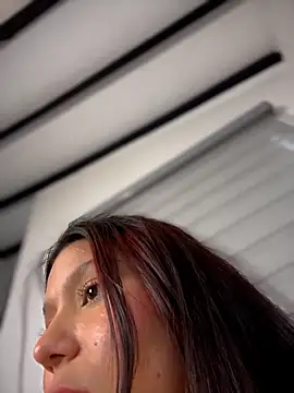 CherrySmirkXXX webcam