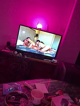 putanieves1983 - PutaNieves1983's free webcam - UK Sex Cams