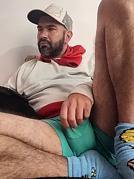 hairyandbigmann webcam