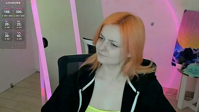 fire_bestie - Fire_Bestie's free webcam