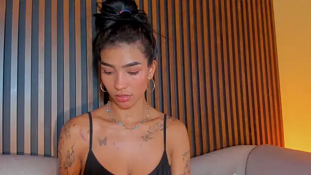 lauraaristizabal - LauraAristizabal's free webcam