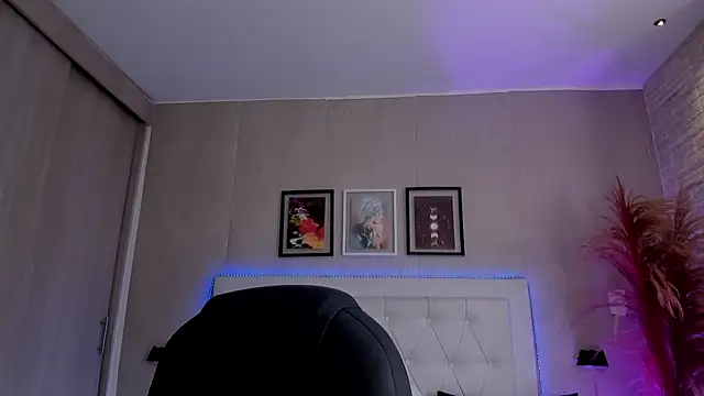 emma__smith1 - Emma__smith1's free webcam