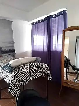 Alison_fitness webcam