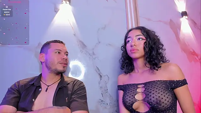 Aron_and_molly webcam