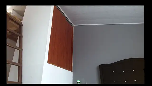 emilia_1995 - Emilia_1995's free webcam