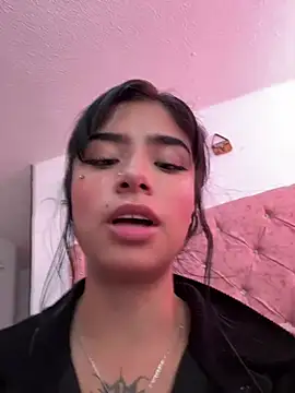 nicky_angelyc webcam