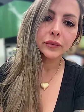 _Abril-Office1 webcam