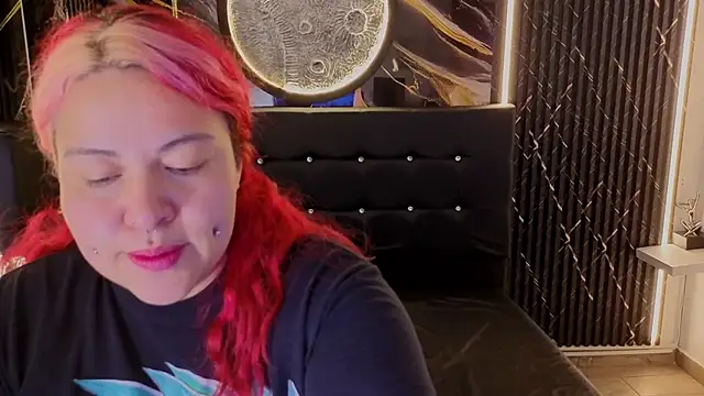 Bruja__Scarlata webcam