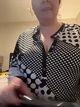 naughtynursejo webcam